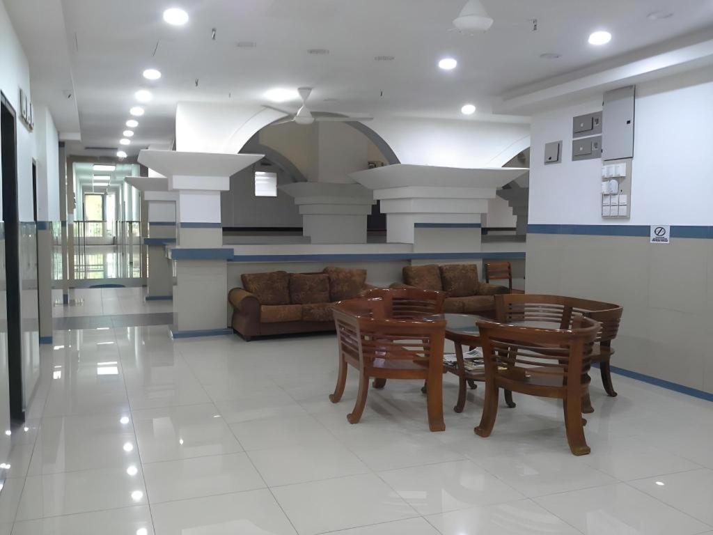 Burmahtel Hotel George Town Bagian luar foto