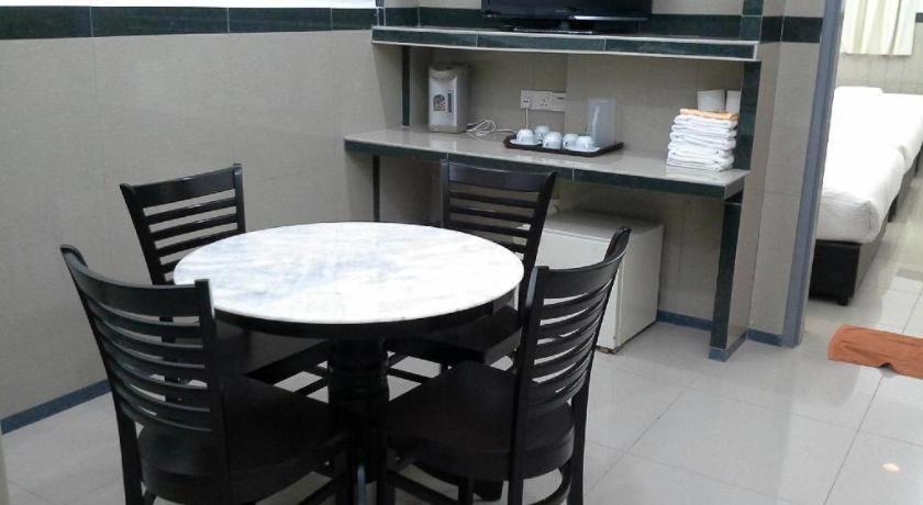 Burmahtel Hotel George Town Bagian luar foto