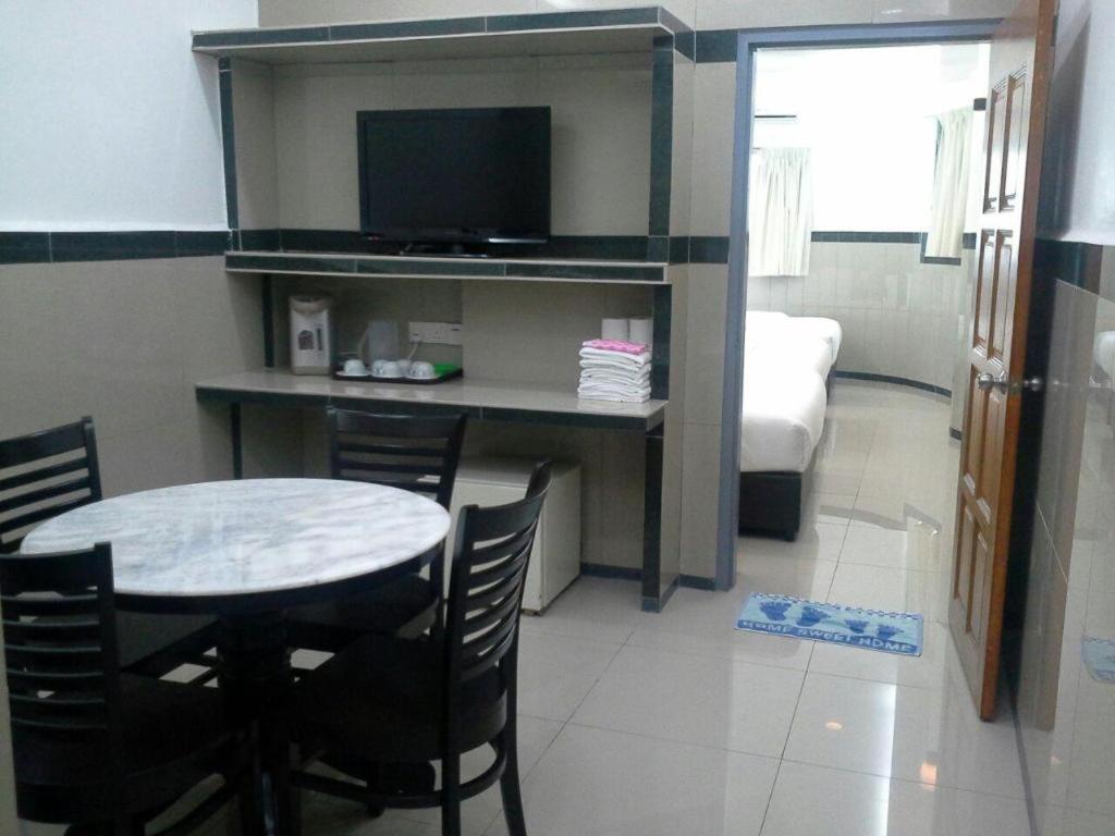 Burmahtel Hotel George Town Bagian luar foto